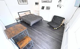 Studio 3